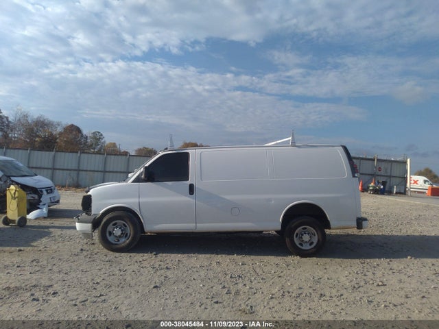 Chevrolet Express 2500 Work Van 2018 1GCWGAFG3J1166539 Image 15
