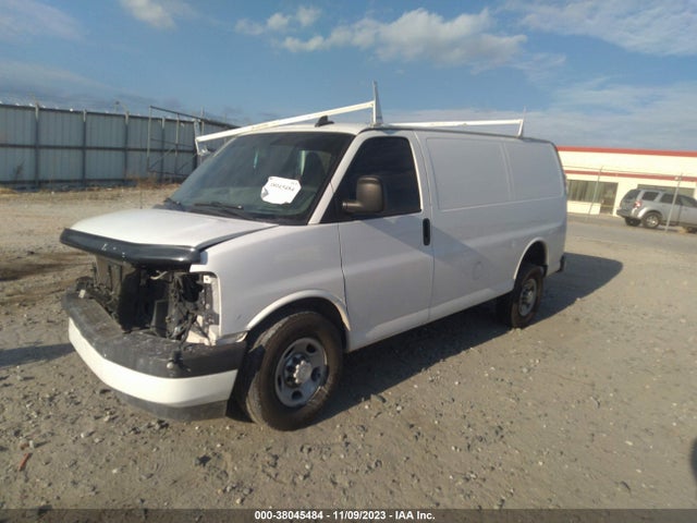 Chevrolet Express 2500 Work Van 2018 1GCWGAFG3J1166539 Image 2