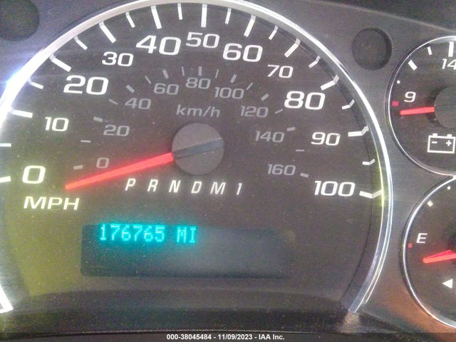 Chevrolet Express 2500 Work Van 2018 1GCWGAFG3J1166539 Image 7