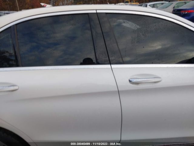 55SWF4KB3FU016586 Mercedes-Benz C 300 Sport 4matic/luxury 4matic/4matic