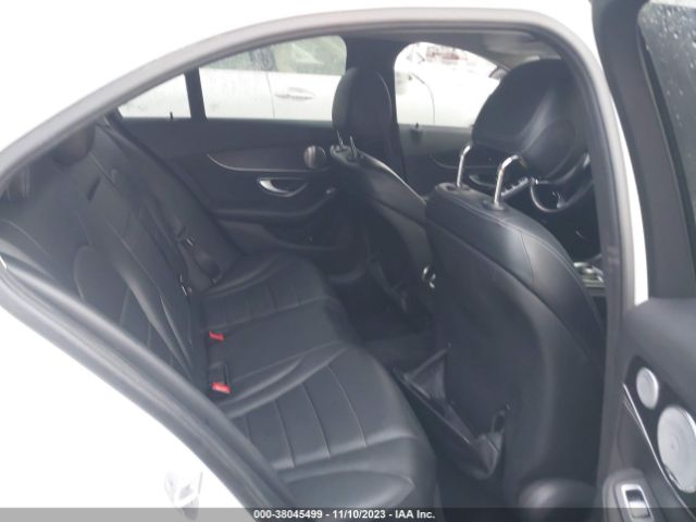 55SWF4KB3FU016586 Mercedes-Benz C 300 Sport 4matic/luxury 4matic/4matic