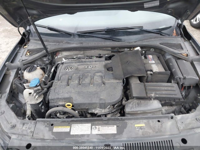 1VWBV7A32FC040225 Volkswagen Passat 2.0l Tdi Se