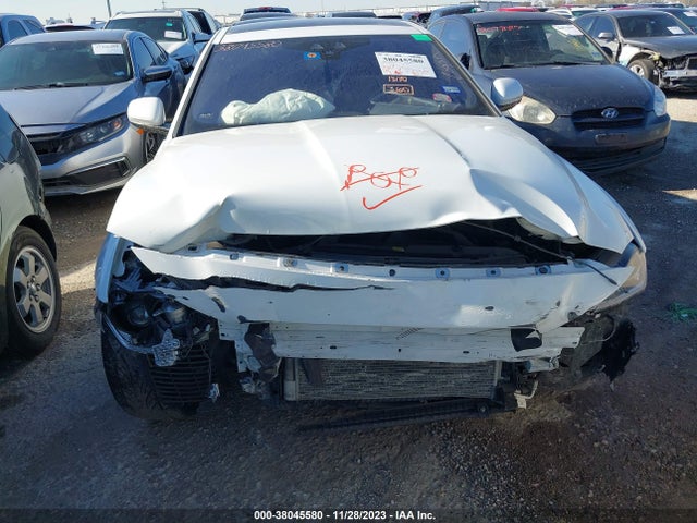 2018 JAGUAR XE SAJAF4EV7JCP25658 Photo 5