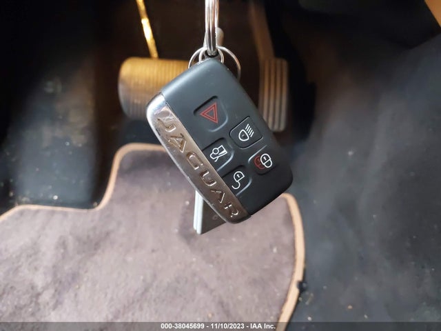 2014 JAGUAR XJ SAJWJ2GD9E8V74523 Photo 10