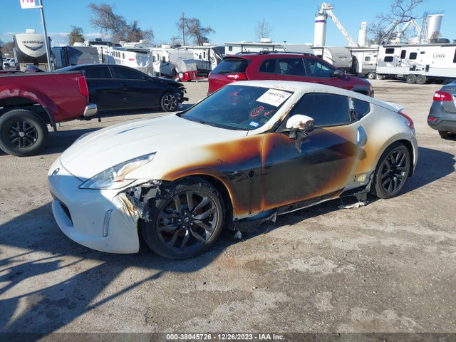 Nissan 370Z 2016 JN1AZ4EH7GM933237 Image 2