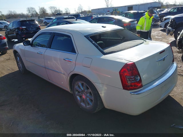 2010 CHRYSLER 300 LIMITED VIN: 2C3CA3CV8AH141497