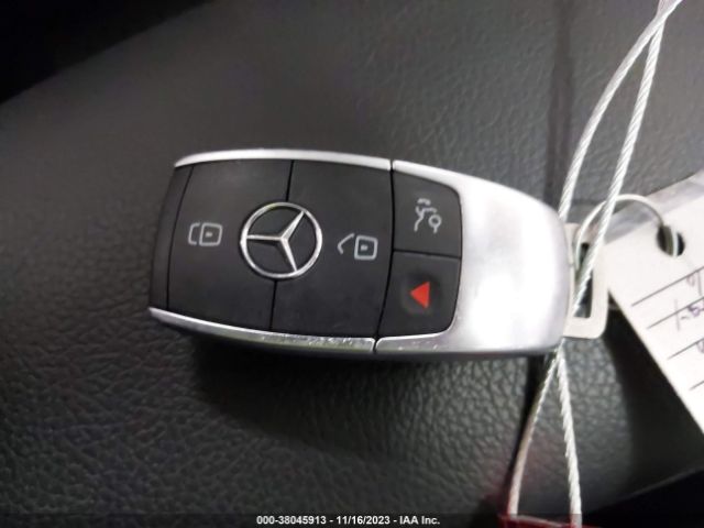 WDD3G4FB5KW029184 Mercedes-Benz A 220 4matic