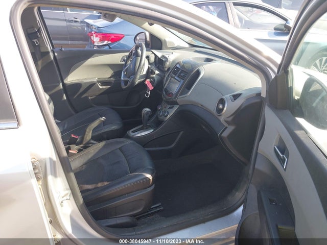 Chevrolet Sonic Ltz Auto 2014 1G1JE6SB6E4221425 Image 5