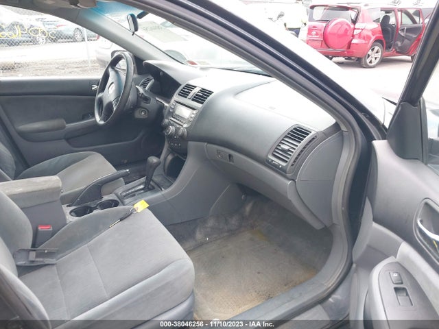 2003 HONDA ACCORD 2.4 LX VIN: 1HGCM56353A019983