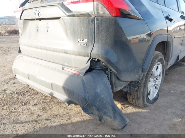 2021 TOYOTA RAV4 XLE VIN: 2T3P1RFVXMW150962