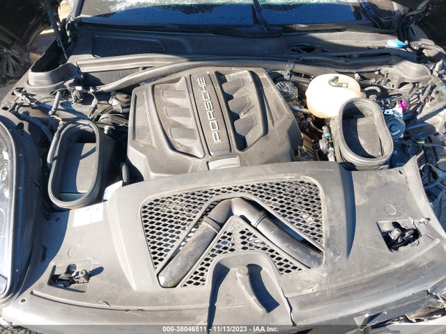 2018 PORSCHE MACAN WP1AG2A55JLB65255 Photo 9