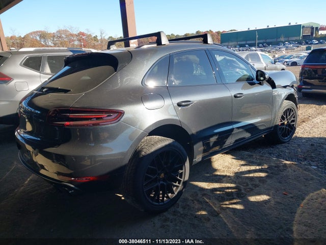 2018 PORSCHE MACAN WP1AG2A55JLB65255 Photo 3