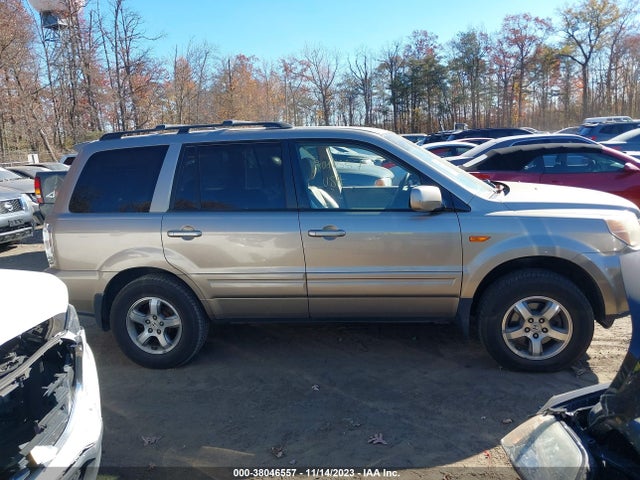 2007 HONDA PILOT EX-L VIN: 5FNYF28747B034162