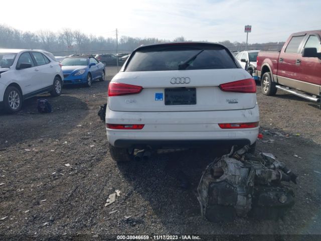 WA1EFCFS3GR022685 Audi Q3 2.0t Premium Plus