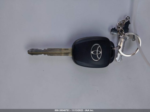 Toyota COROLLA SE 2017 5YFBURHE3HP637497 Image 30