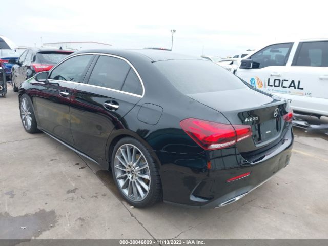 2020 MERCEDES-BENZ A 220 W1K3G4EB6LJ228339 Photo 2