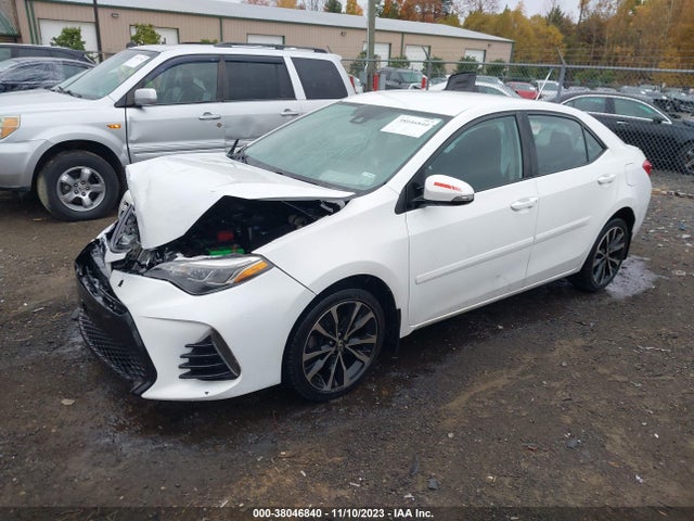 Toyota COROLLA SE 2017 5YFBURHE1HP633710 Image 2