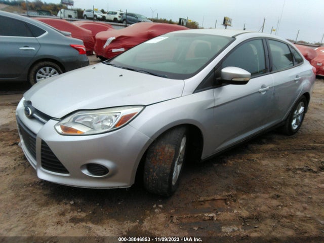 Ford FOCUS SE 2014 1FADP3F26EL270868 Image 2