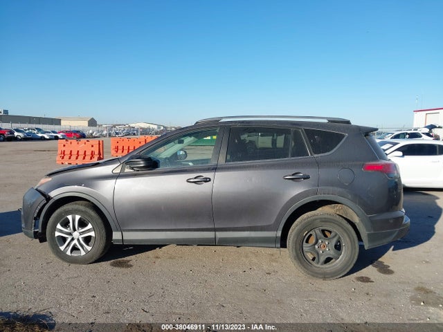 Toyota RAV4 LE 2017 2T3BFREV3HW621403 Image 15