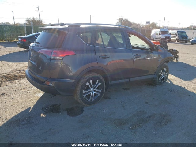 Toyota RAV4 LE 2017 2T3BFREV3HW621403 Image 4
