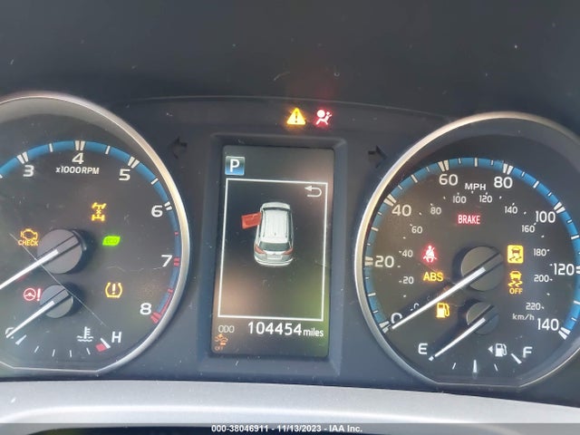 Toyota RAV4 LE 2017 2T3BFREV3HW621403 Image 7