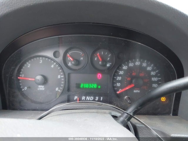 2005 FORD FREESTAR SE VIN: 2FMZA51695BA61496