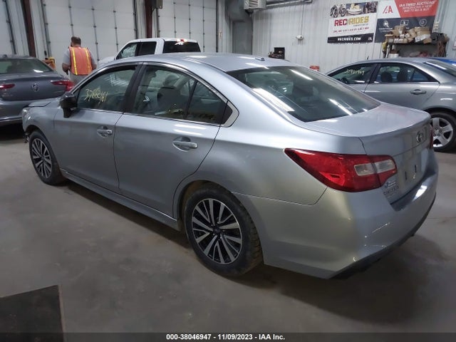 Subaru LEGACY 2019 4S3BNAB60K3002690 Image 3