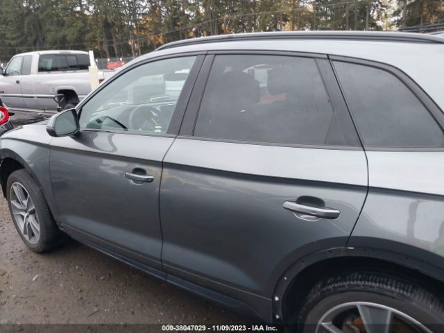 WA1BNAFY0K2030095 Audi Q5 45 Premium