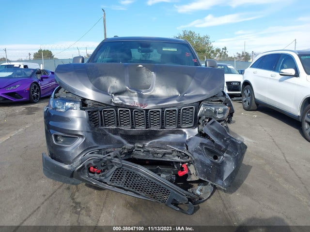 1C4RJFLG2HC777239 Jeep Grand Cherokee Trailhawk 4x4