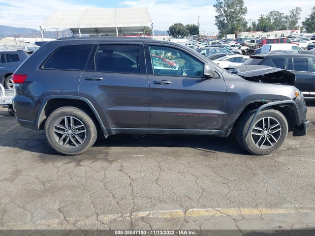 1C4RJFLG2HC777239 Jeep Grand Cherokee Trailhawk 4x4