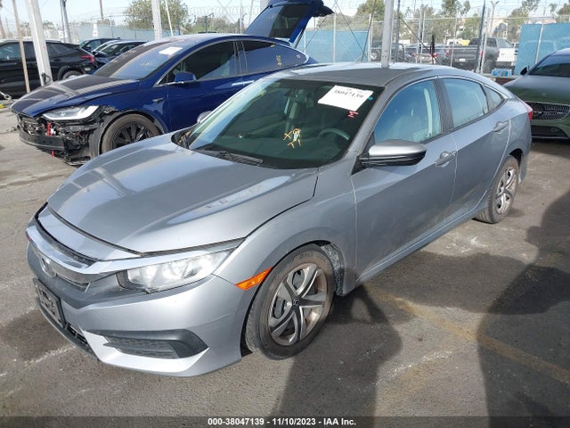 Honda Civic Lx 2018 2HGFC2F56JH549913 Image 2