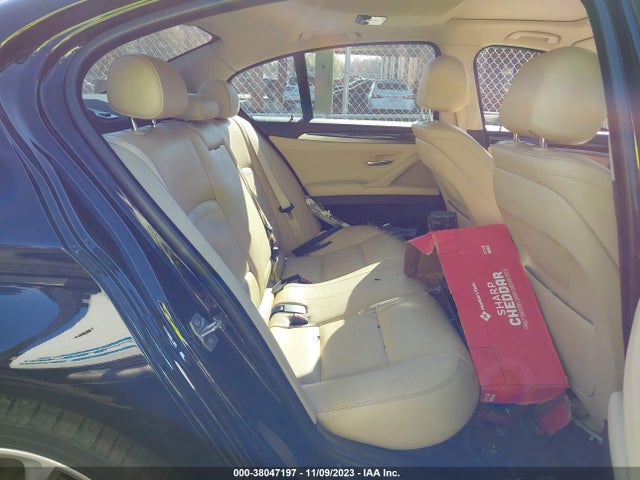 BMW 535i Xdrive 2016 WBA5B3C54GG253748 Image 8