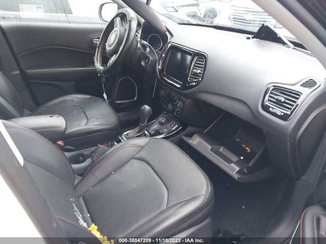 38047209 :رقم المزاد ، 3C4NJDCB0LT146459 vin ، 2020 Jeep Compass Limited 4x4 مزاد بيع