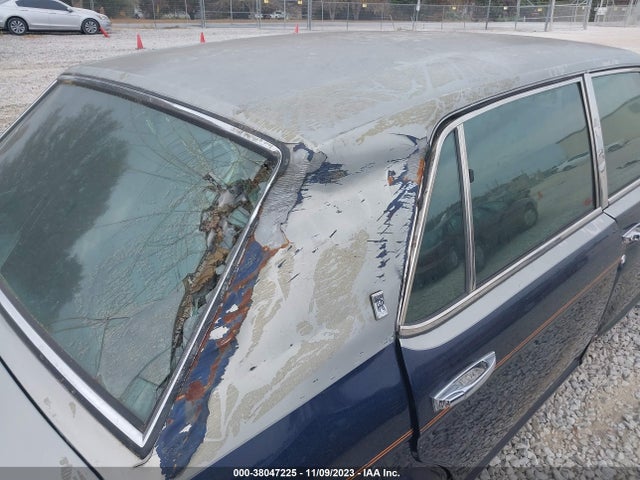 1999 ROLLS-ROYCE SILVER SPUR VIN: SCAZN19EXXCX66539