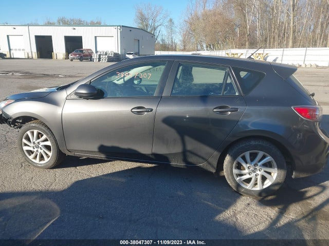 2013 MAZDA MAZDA3 I TOURING VIN: JM1BL1L74D1832200