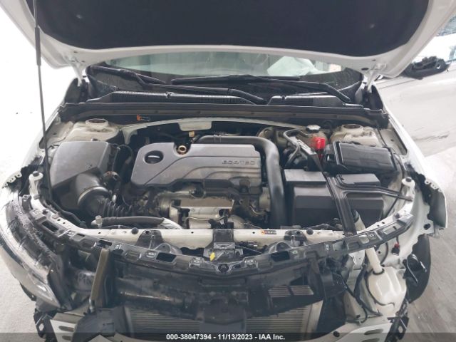 1G1ZD5ST8JF268303 Chevrolet MALIBU LT