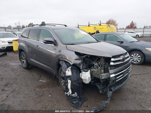 2017 TOYOTA HIGHLANDER LE PLUS VIN: 5TDBZRFH2HS427415