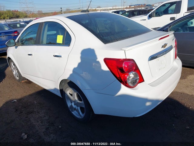 Chevrolet Sonic Ltz Auto 2015 1G1JE5SB7F4210736 Image 3