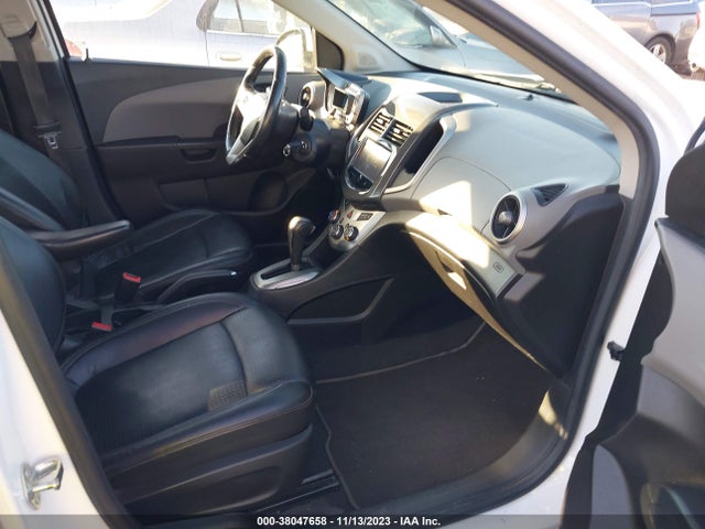 Chevrolet Sonic Ltz Auto 2015 1G1JE5SB7F4210736 Image 5