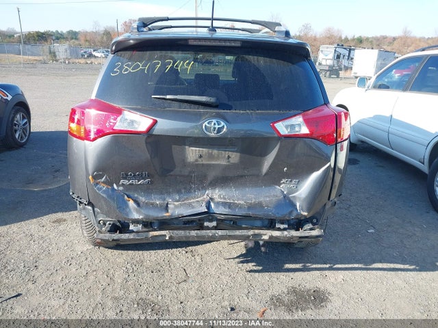 2013 TOYOTA RAV4 XLE VIN: 2T3RFREV0DW018661