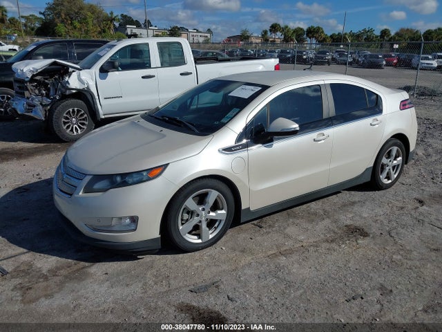 Chevrolet Volt 2014 1G1RD6E48EU118879 Image 2