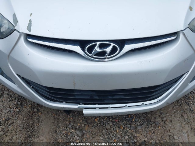 2016 HYUNDAI ELANTRA SE VIN: 5NPDH4AE5GH793739