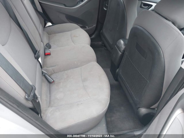 2016 HYUNDAI ELANTRA SE VIN: 5NPDH4AE5GH793739