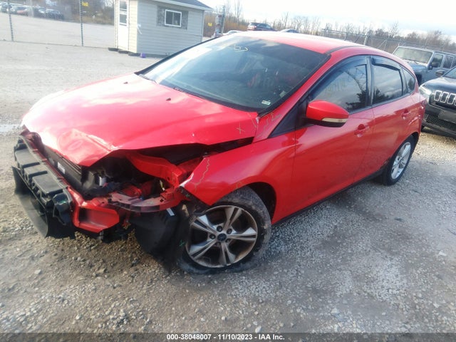 Ford FOCUS SE 2014 1FADP3K26EL462779 Image 2