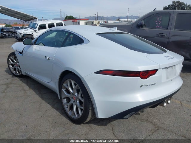 2018 JAGUAR F-TYPE SAJDD1EV9JCK50645 Photo 2