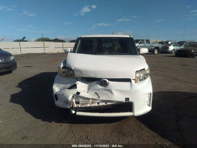 JTLZE4FE1FJ079060 Scion Xb 686 Parklan Edition