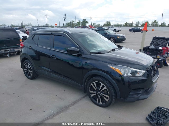 2018 3N1CP5CU8JL530938 main image