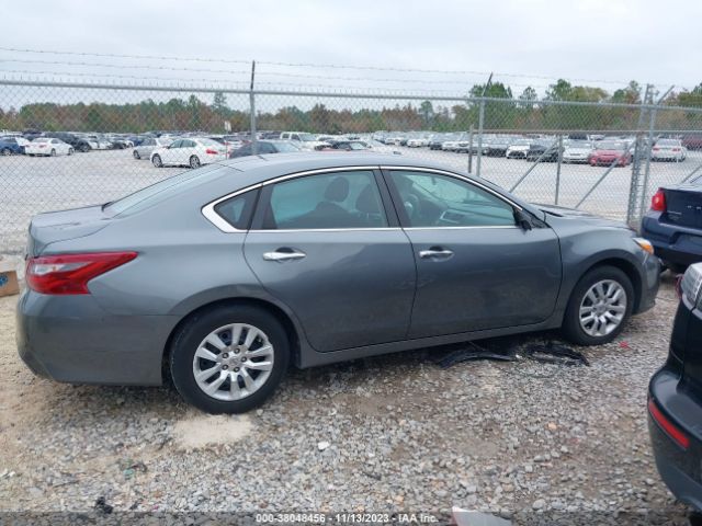1N4AL3AP8JC212420 Nissan Altima 2.5 S