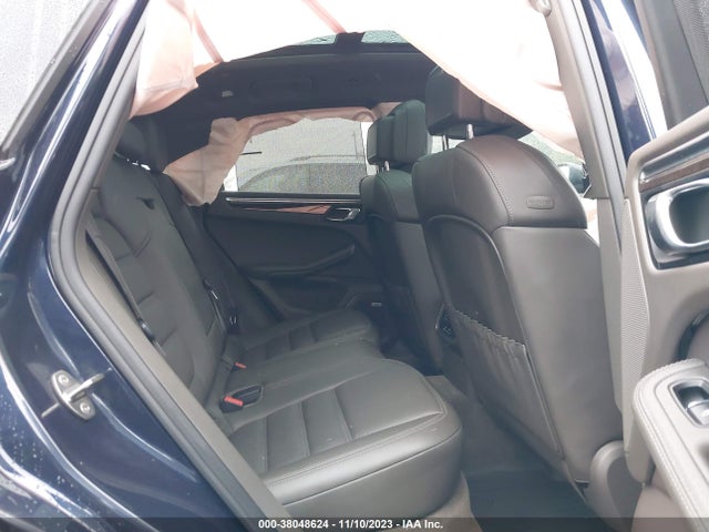 2017 PORSCHE MACAN WP1AB2A50HLB12634 Photo 7