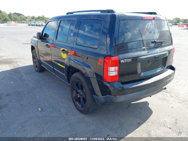 1C4NJPBA8ED853182 Jeep Patriot Altitude